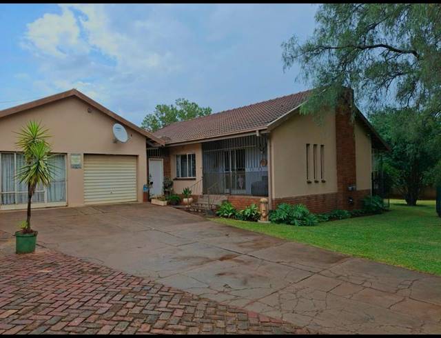 4 BEDROOM PROPERTY TO RENT IN ELDORAIGNE